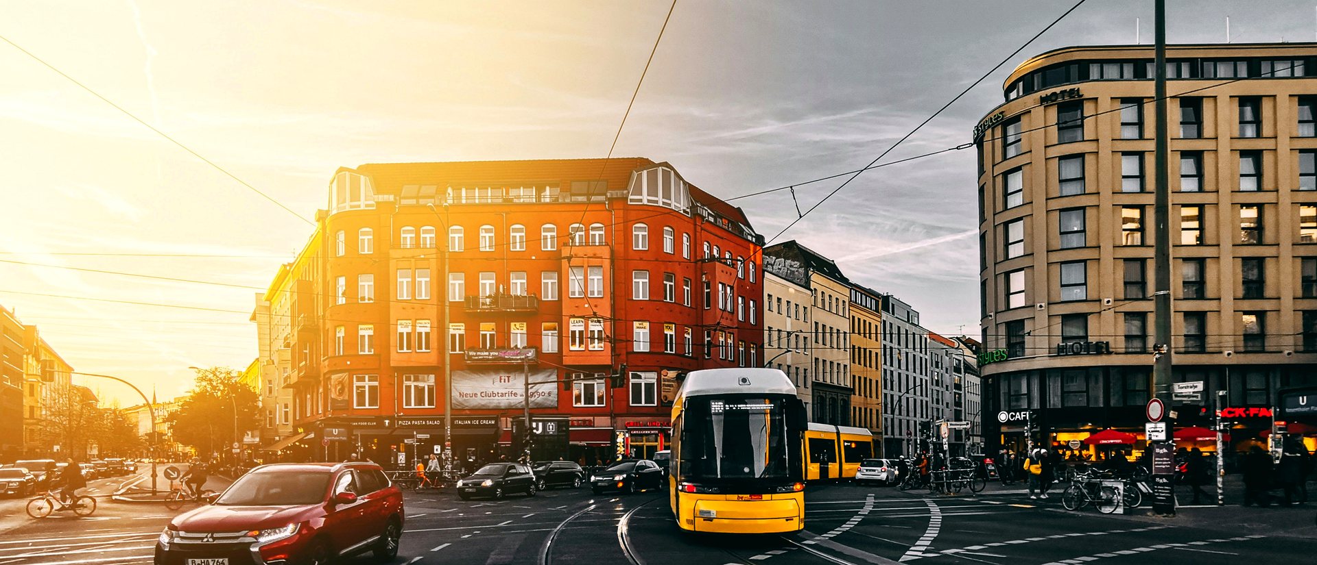 La Spree, le Bode Museum et la tour de la télévision à Berlin