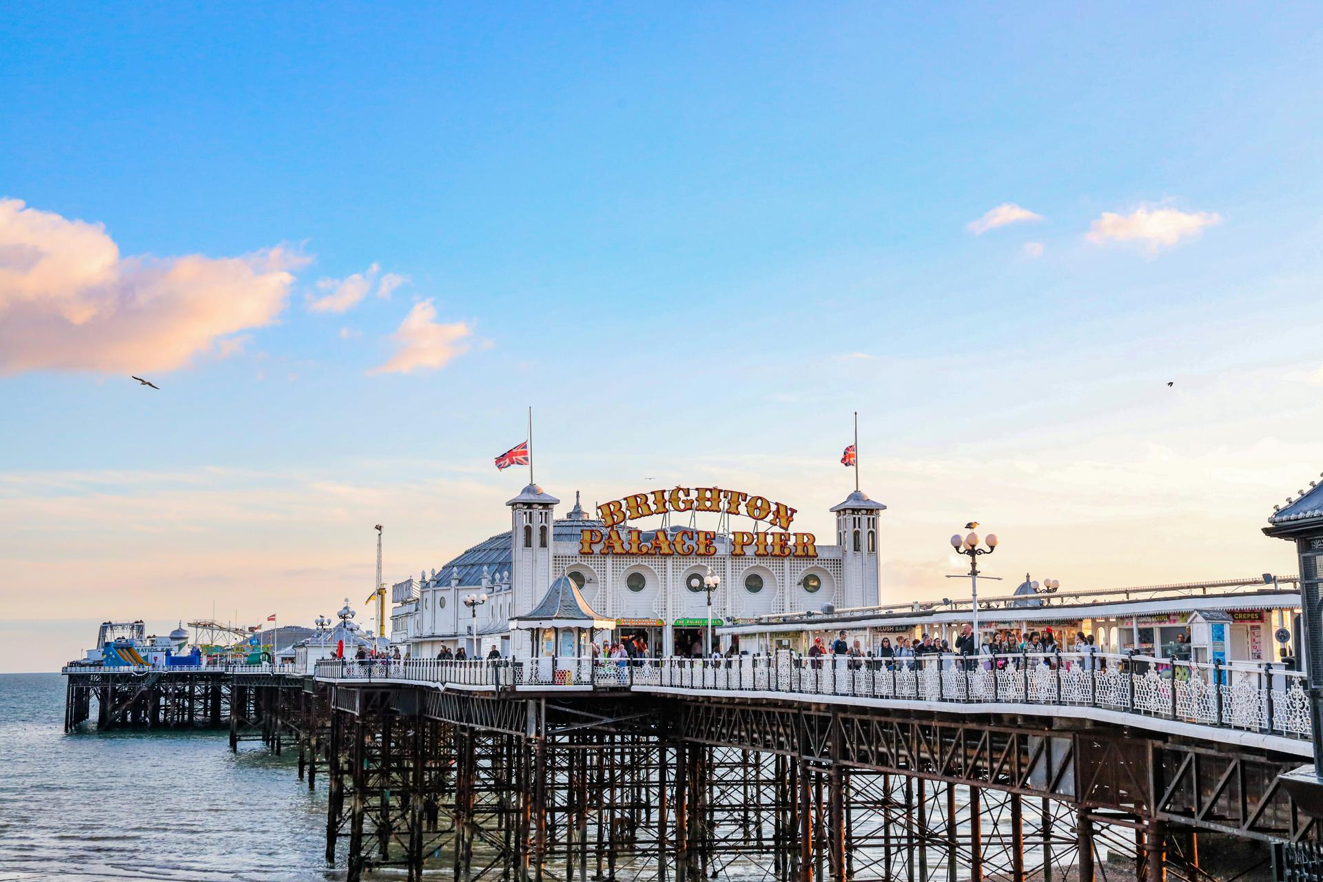 Le Brighton Palace Pier au coucher du soleil